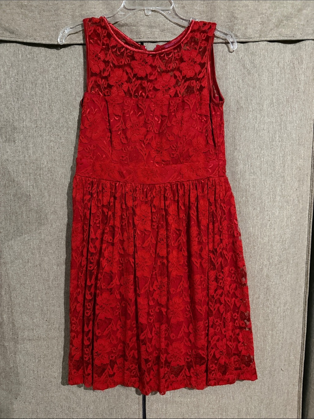 Sleeveless Red Lace Midi Dress with Fit-and-Flare Skirt